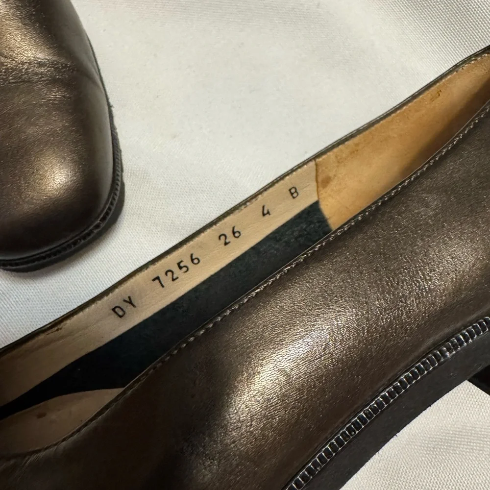 Salvatore Ferragamo Brown Leather Low Heel‎ Pumps Size 4 B Made in Italy
